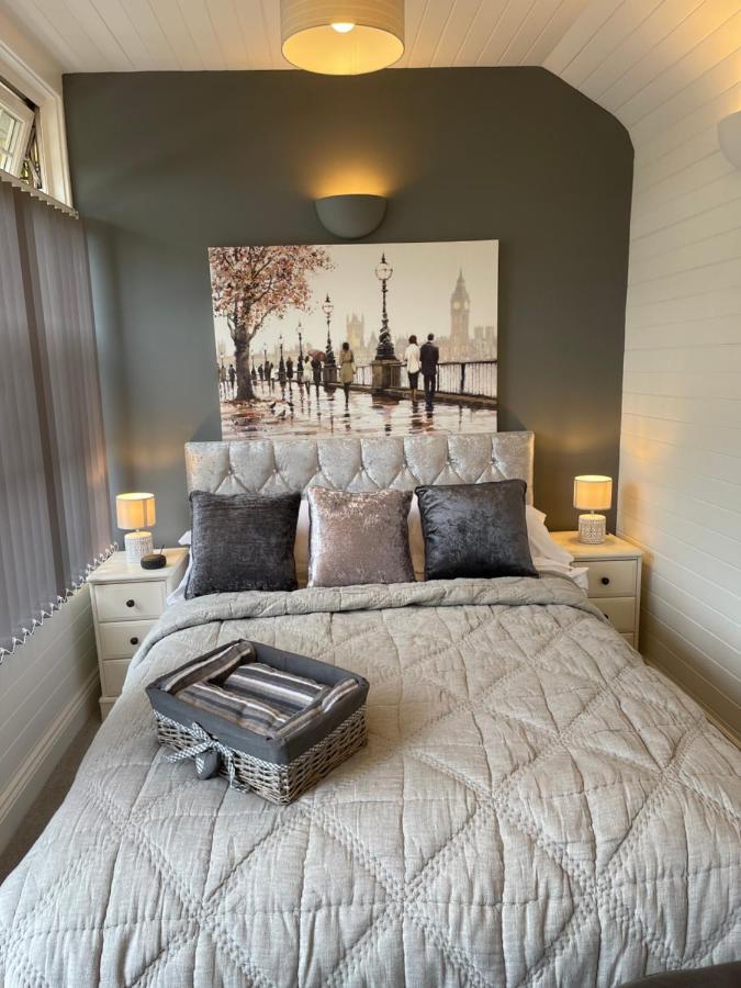 Cosy Cabin By The Seaside With Hot Tub Apartment Birchington-on-Sea Екстериор снимка